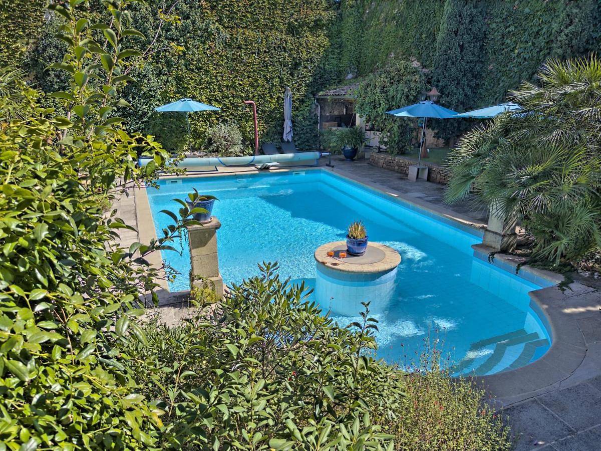 Appartement entier, Appartement 2 chambres avec piscine in Montélimar, Région de nyons