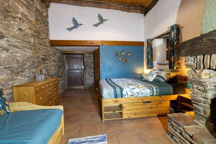 Chambre d’hôte pour 4 personnes, avec jardin ainsi que piscine et jacuzzi dans Lozère - 3