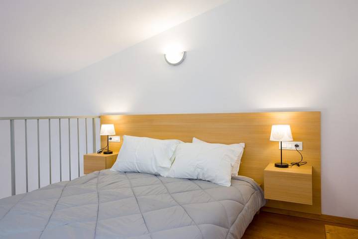 Gîte pour 5 personnes, avec terrasse et jardin, adapté aux familles à Agios Nikolaos - 4