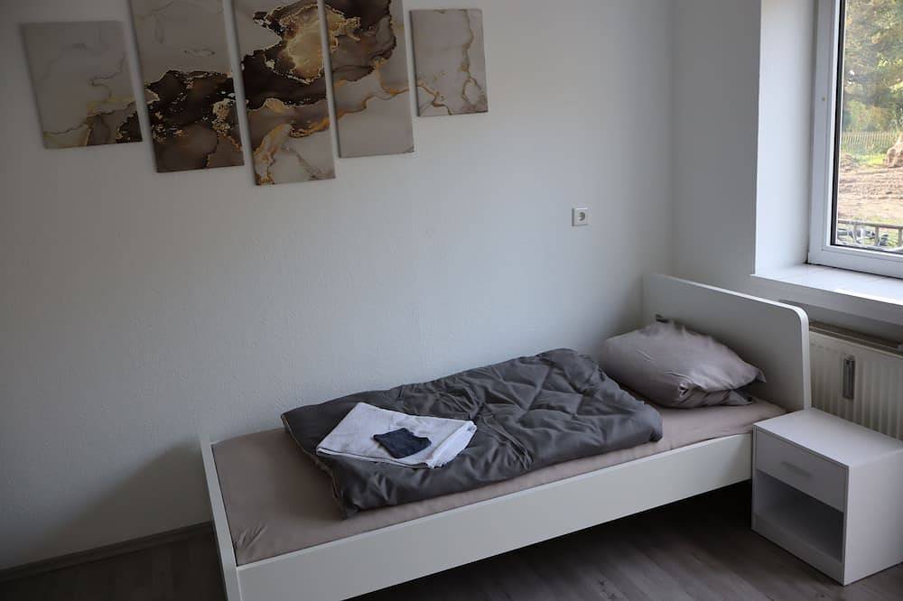 Ganze Wohnung, Bridge Eg Whg, 2x Terrasse, Grill,küche,w-lan,wachmaschine,trockner, in Lippstadt, Nordrhein-Westfalen