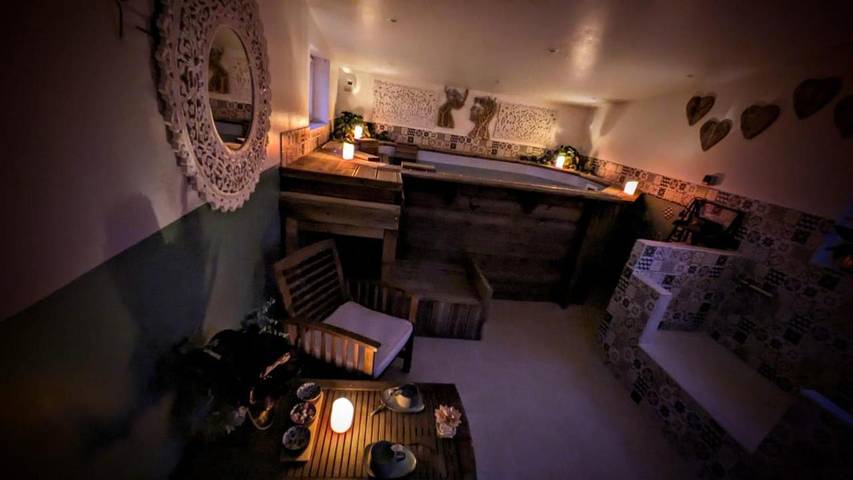 Maison de vacances pour 2 personnes, avec Balcon et Terrasse ainsi que Jardin et Piscine