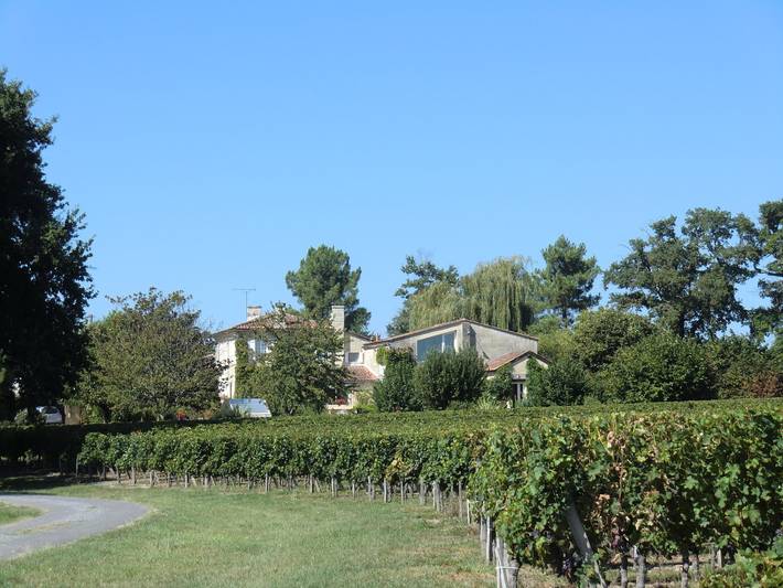 Cottage pour 2 personnes, avec jardin et piscine à Teuillac