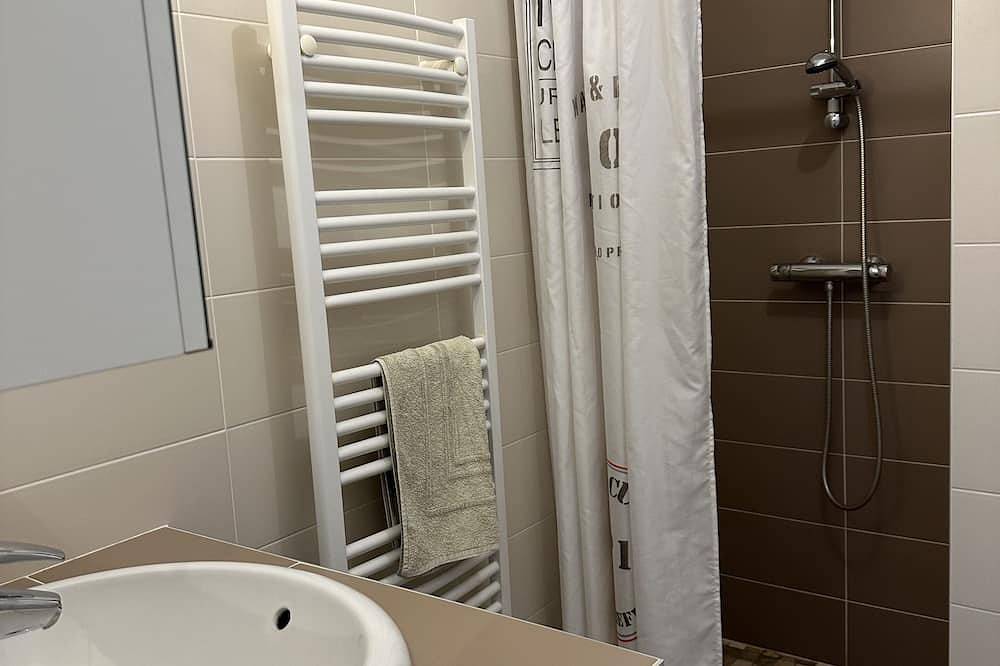 Cottage Color Lavender in Crillon-le-Brave, Parc naturel régional du Mont-Ventoux