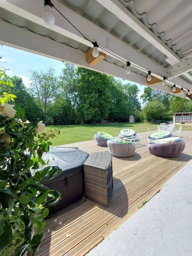 Location de vacances pour 2 personnes, avec jardin et terrasse à Maisnières - 2