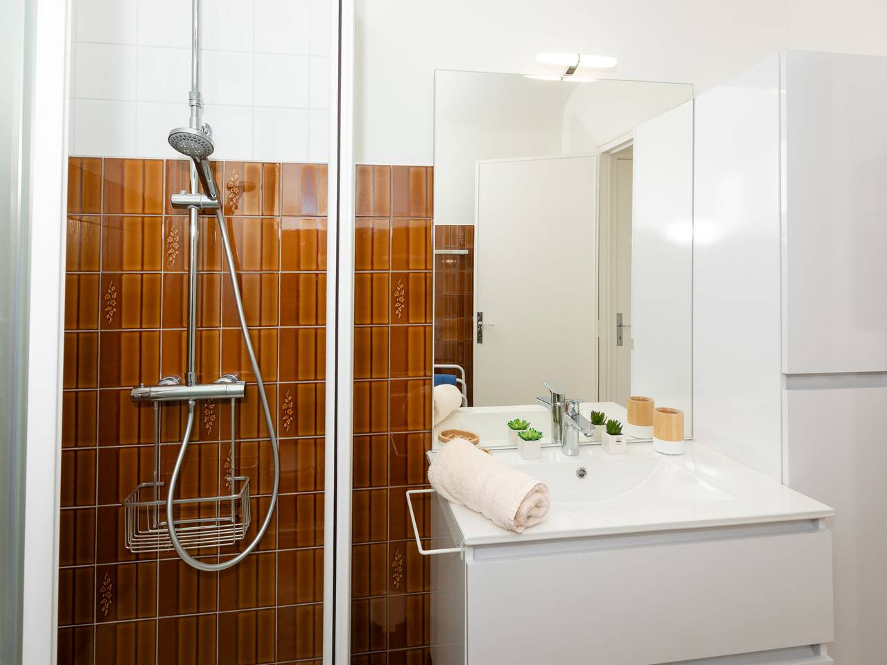 Entire apartment, Les Ajoncs in Lancieux, Dinan region