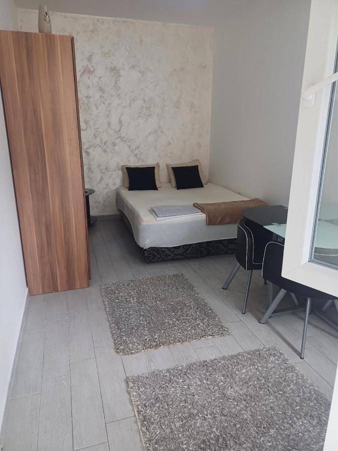 Maison d’hôte pour 3 personnes, avec vue et jardin dans Tivat - 2