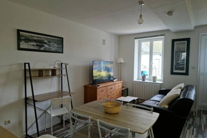 Apartamento entero, The Walsh Bien Rare, Calme Dans une Cour Privé Sans Passage ni vi à vi in Bourges, Región de Bourges