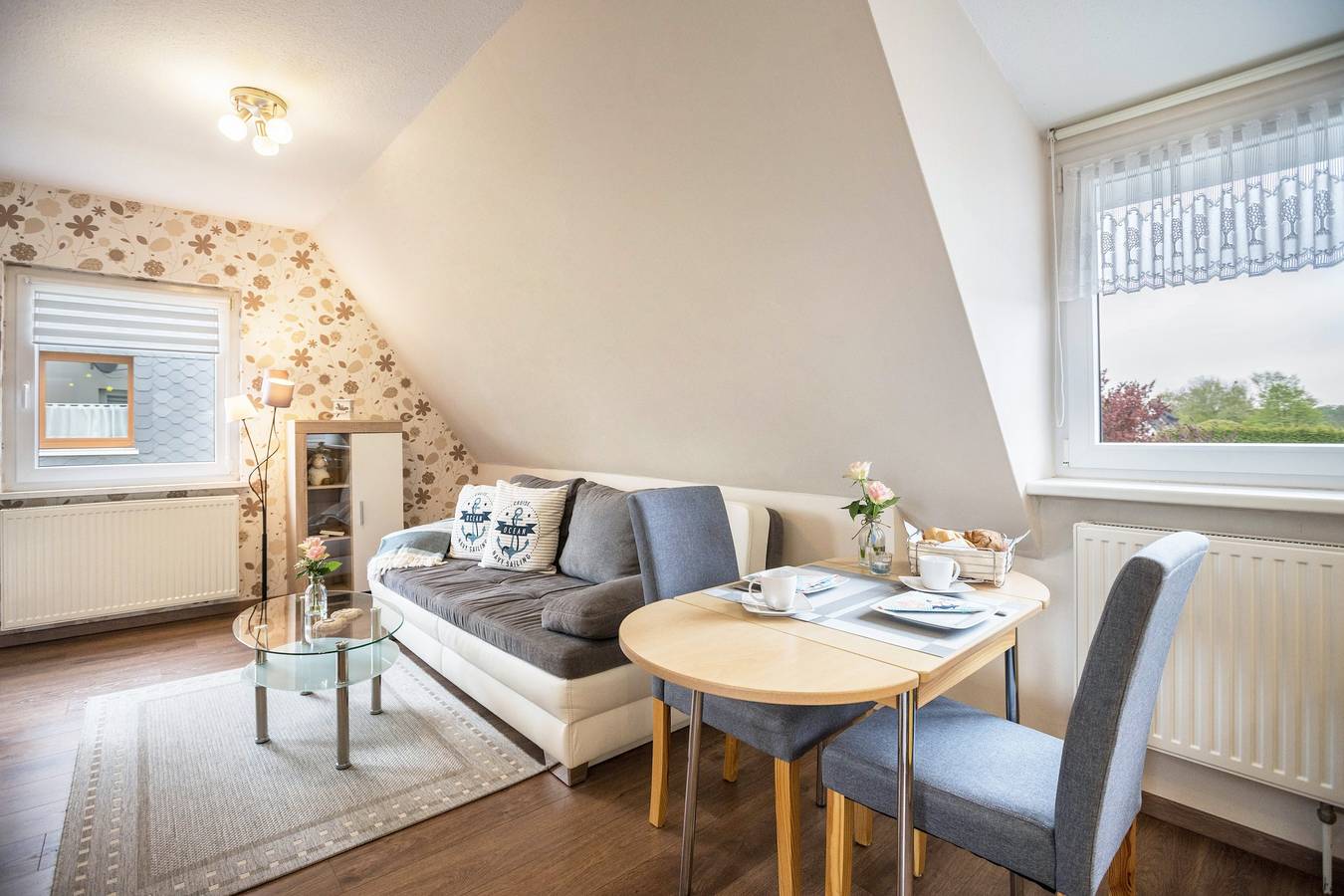 Ganze Wohnung, Ferienwohnung "Kleiner Priel" mit Gartenblick und Wlan, Fahrradfreundlich in Dorum, Cuxland