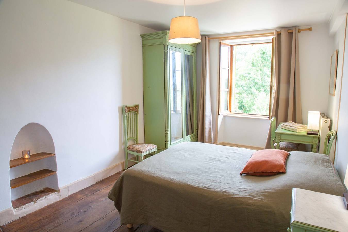 Les Soleils - Chambre familiale in Mérinchal, Région d'Aubussargues