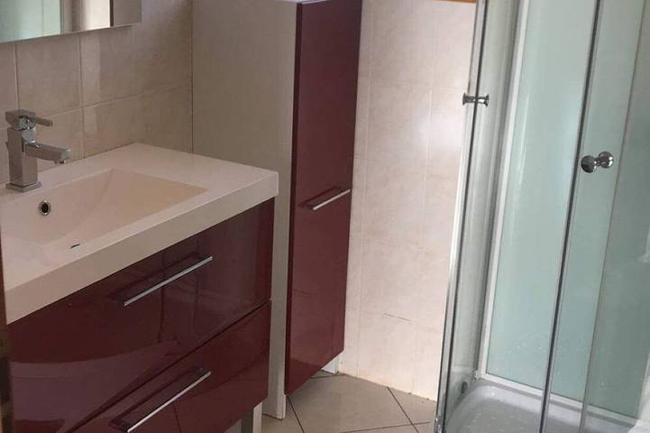 Maison de campagne pour 4 personnes, avec jardin, animaux acceptés dans Darazac