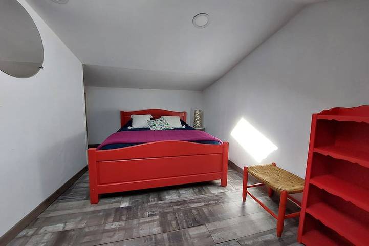 Location de vacances pour 5 personnes, avec terrasse et jardin à Beaulieu (Largentière) - 4