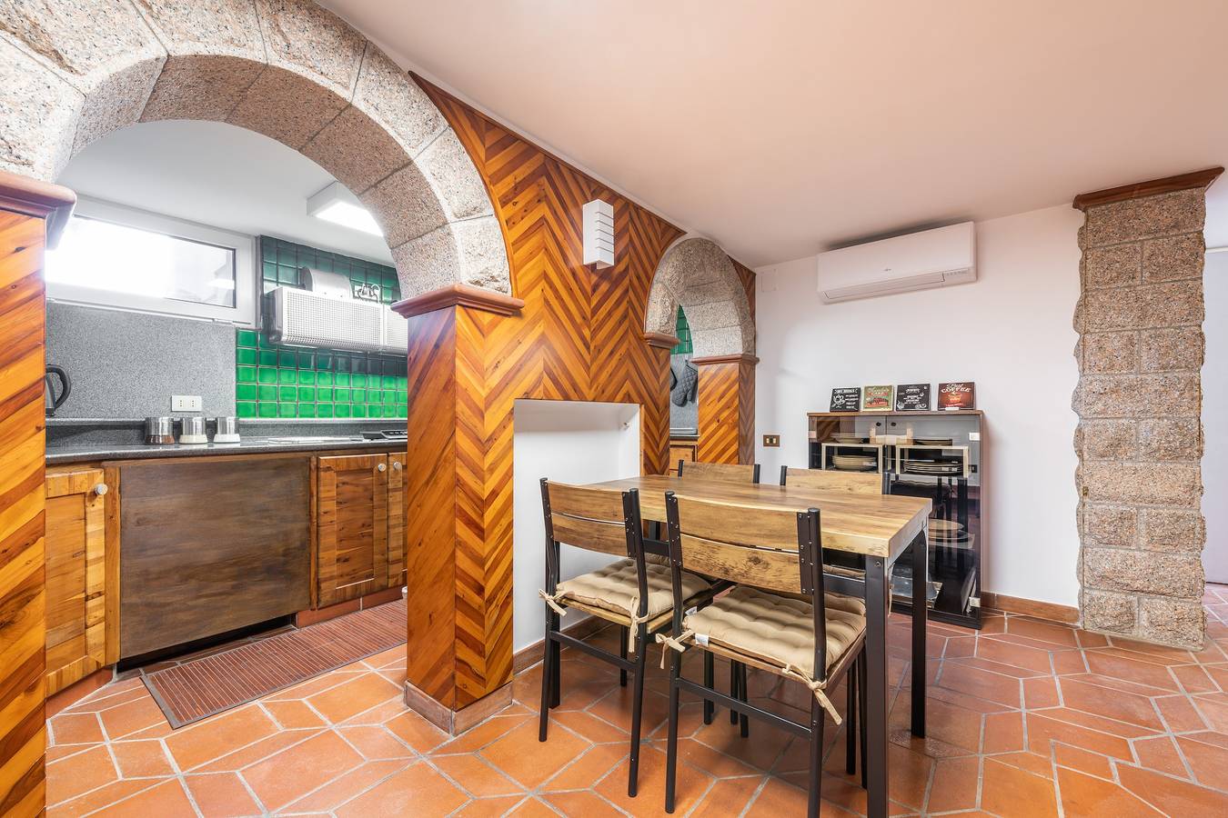 Appartement 'La Casa Davanti al Mare' vlak bij het strand met wifi, foto 9