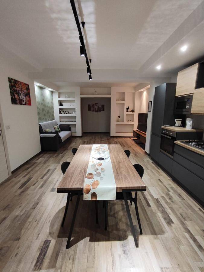 Appartement entier, Civico 1 in Valguarnera Caropepe, Province d'Enna