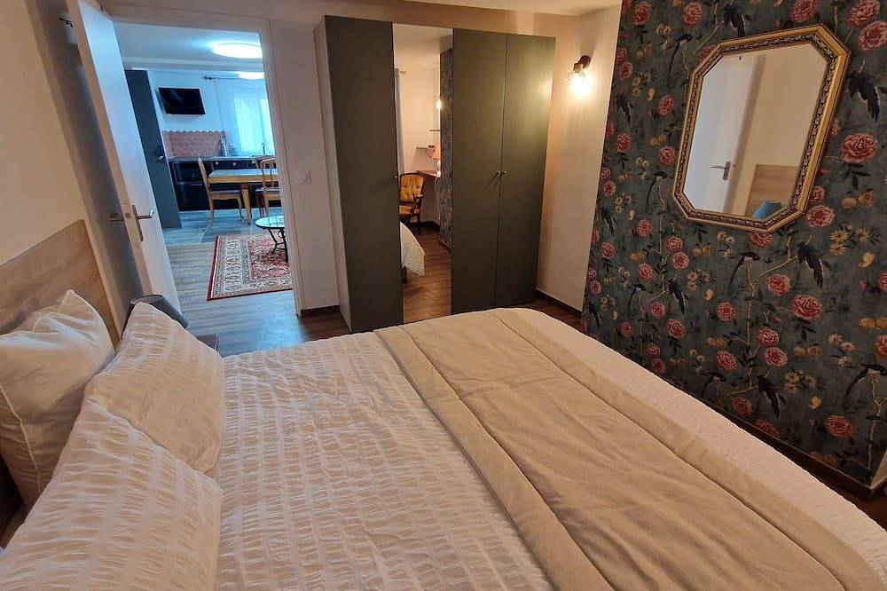 Apartamento entero, Le Cigne - Résidence les Quatre Oiseaux in Château-Thierry, Aisne