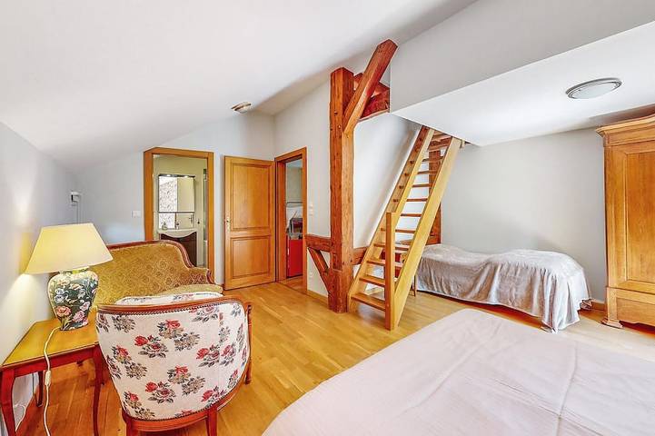 Location de vacances pour 12 personnes, avec terrasse et jardin à Taintrux - 4