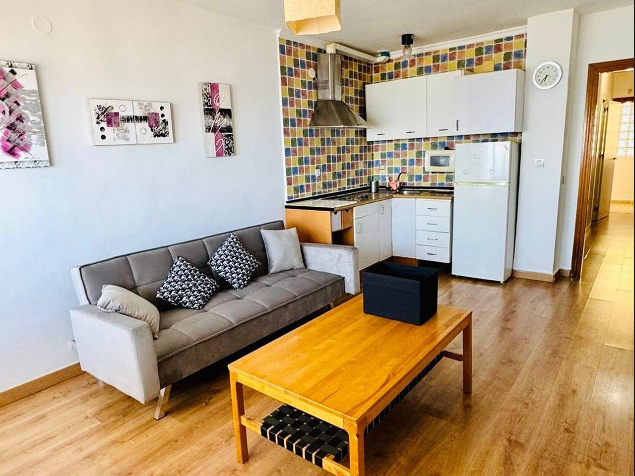 Entire apartment, Apartamento en primera línea de playa in Los Pinos (Almunecar), Almuñecar