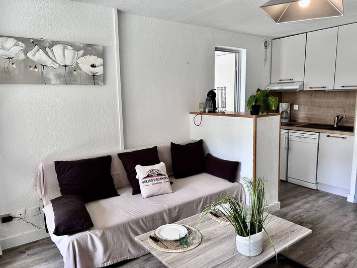 Gîte pour 4 personnes, avec Balcon dans Office De Tourisme De Saint Laurent Soulan