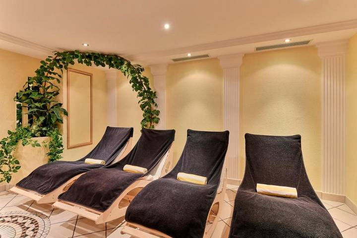Maison d’hôte pour 4 personnes, avec Balcon et Terrasse ainsi que Sauna et Vue à Lech - 3