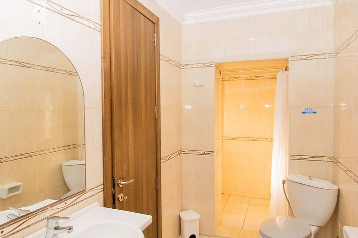 Location de vacances pour 5 personnes, avec jardin ainsi que terrasse et piscine dans Mellieha - 4