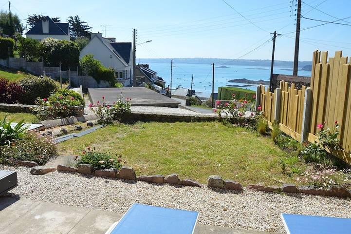 Location de vacances pour 7 personnes, avec Terrasse et Jardin dans La Croix Des Veuves Ploubazlanec
