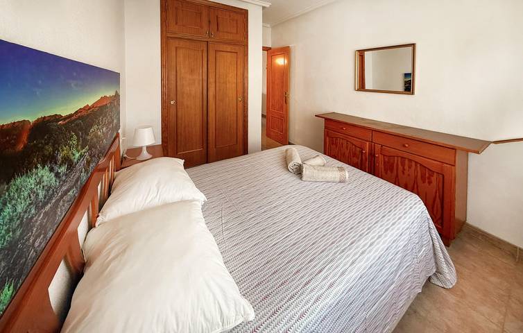 Appartement de vacances entier, Appartement confortable près de Playa de La Mata - Wi-Fi, climatisation, terrasse et parking in Guardamar del Segura, Costa Blanca