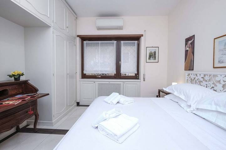 Ganze Wohnung, Monteverde, Spacious Apartment with Garage in Rom, Rom Provinz