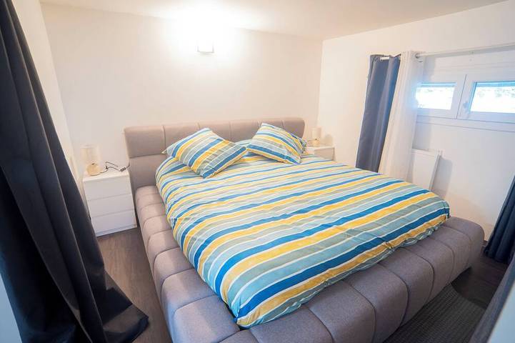 Appartement entier, A  St Germain en laye, ville impériale ! Appartement  tout confort, 10 min Rer in Saint-Germain-en-Laye, Yvelines