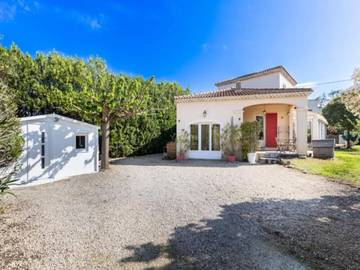 Vakantiewoning voor 13 Personen in Pernes-les-Fontaines, Provence, Afbeelding 1