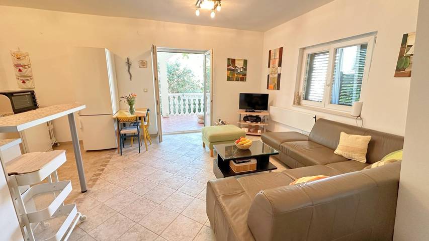 Entire apartment, Wind Rose - Bonaca by Pag tours in Gradska plaža (Pag Town), Pag Town