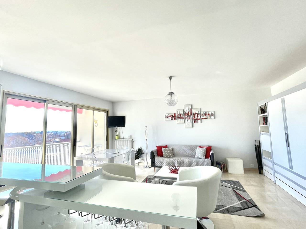Entire apartment, Petit juas in Cannes, Mediterranean Coast (France)