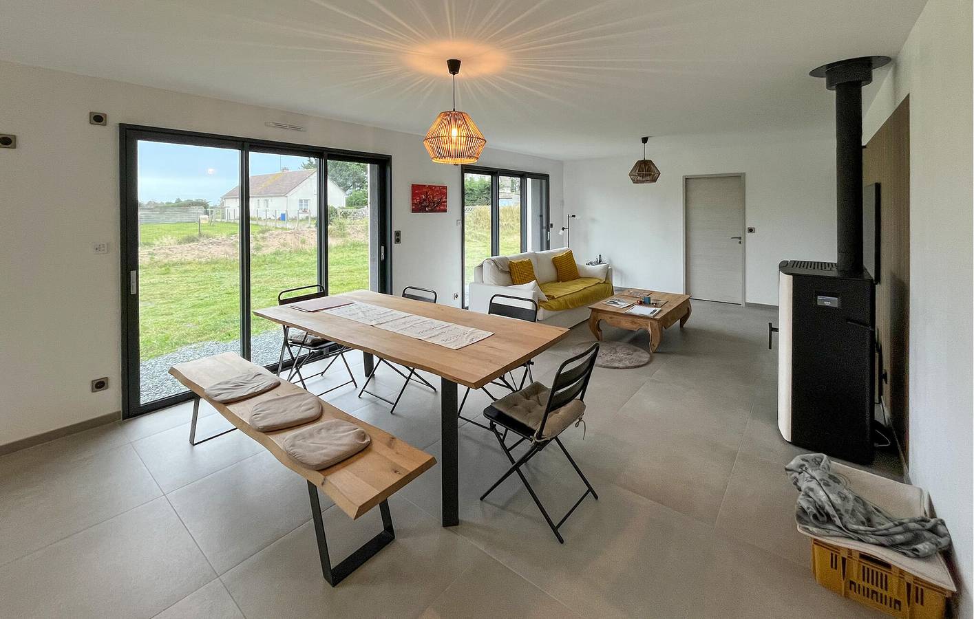 Appartement moderne en bord de mer avec parking et jardin in Créances-Plage, Créances