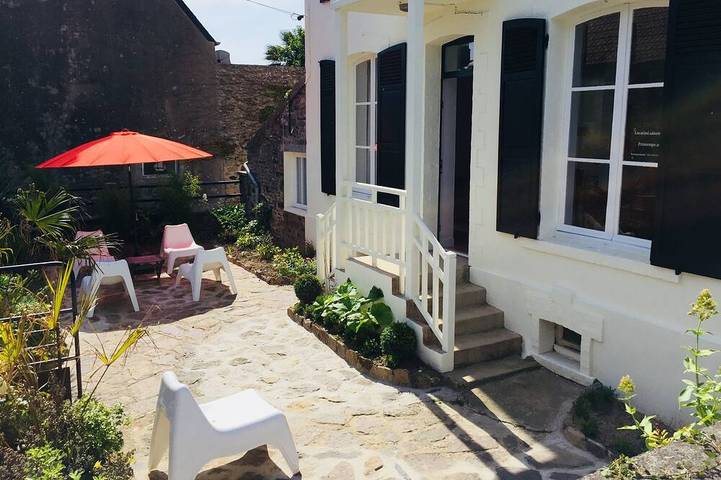 Villa für 9 Personen, mit Garten und Terrasse