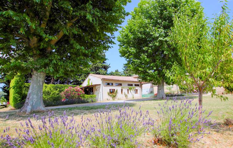 Ferienhaus für 8 Personen, mit Pool und Garten sowie Terrasse - 1