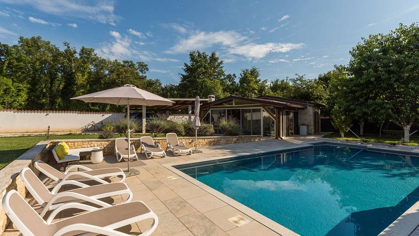 Ferienhaus für 6 Personen, mit Pool