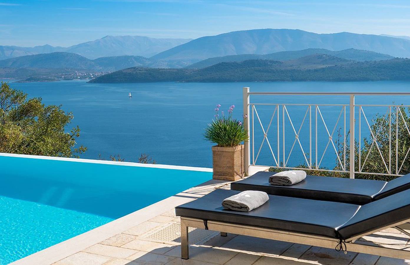 Βίλα για 10 άτομα με ταράτσα in Παραλία Κερασιά, Κέρκυρα