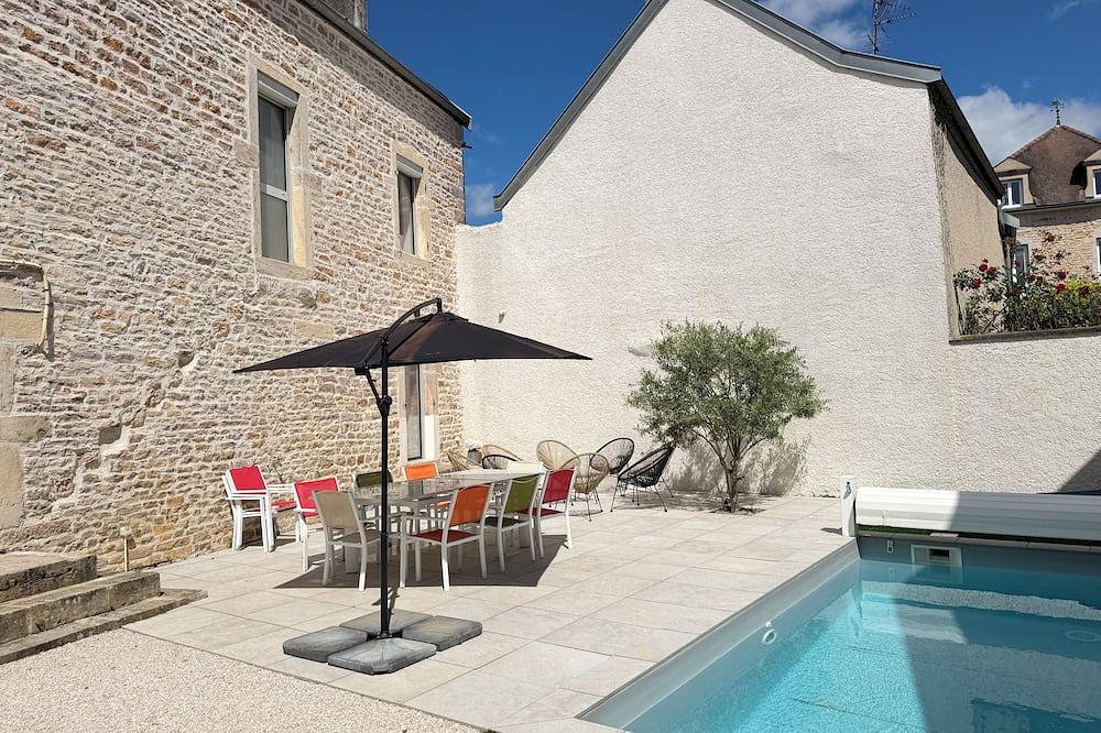 Maison Pierre contemporaine avec charme avec piscine in Gevrey-Chambertin, Région de Dijon