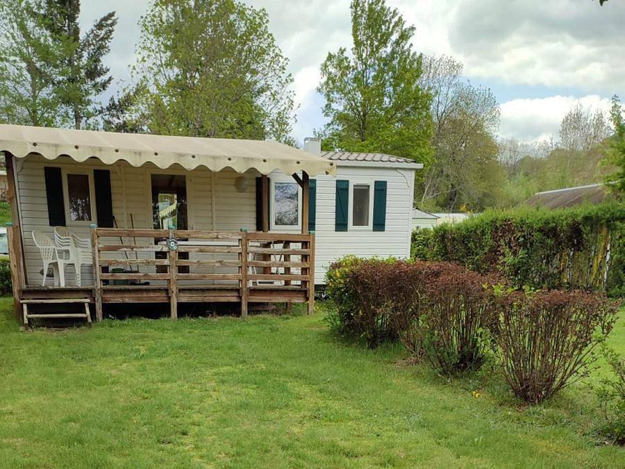 Camping La Vallée - Mobilheim 4 personen - Eglantine in Perpezat, Regionaler Naturpark Volcans d'Auvergne
