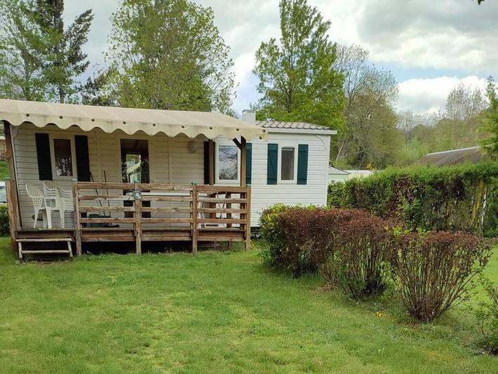 Camping pour 4 personnes, animaux acceptés dans Parc naturel régional des Volcans d'Auvergne - 2