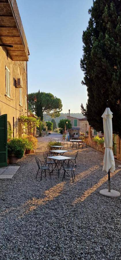 Location de vacances pour 2 personnes, avec Balcon et Terrasse ainsi que Jardin et Piscine à San Giovanni d'Asso - 4