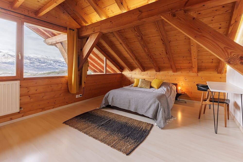 Chalet Piolit, contemporary in the heart of the Hautes Alpes in La Bâtie-Vieille, Parque Nacional de los Ecrins