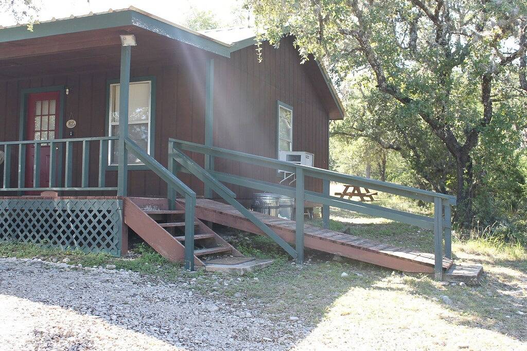 The Uvalde Side - Whiskey Mountain Duplex - Großartige Lage! in Rio Frio, Real County