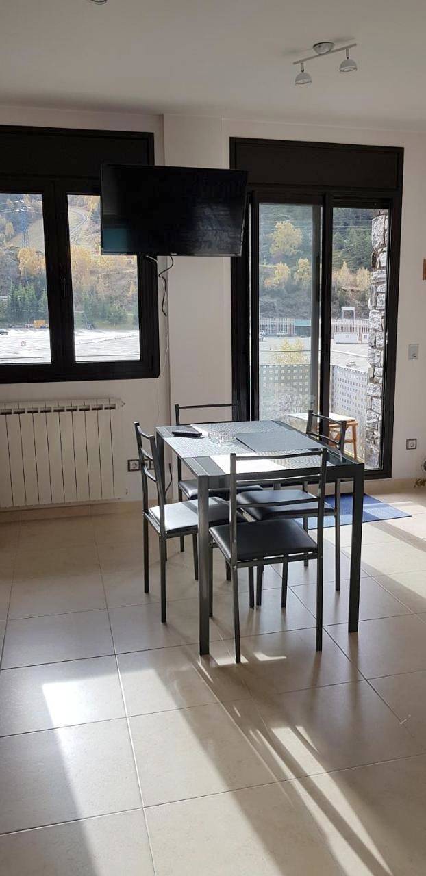 Apartamento entero, Apartamento de vacaciones para 4 personas con balcón in El Tarter, Grandvalira