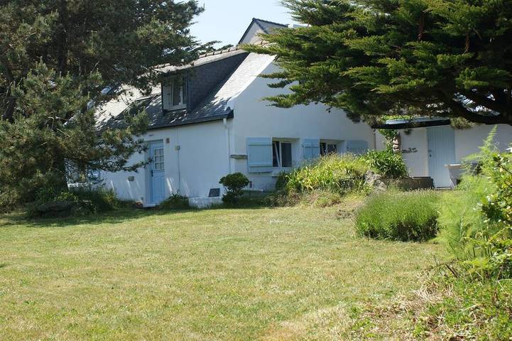 Location de vacances pour 6 personnes, avec jardin à Île de Batz