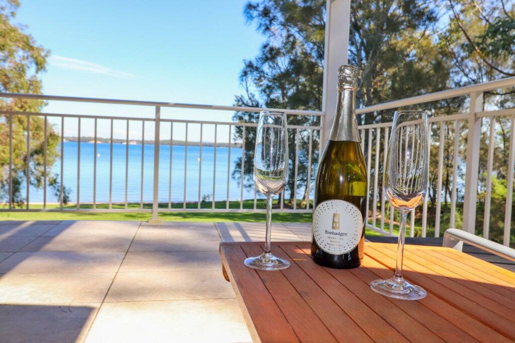 Holiday Home for 12 People in Cams Wharf, Hunter Valley