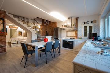 Casa Vacanza per 2 Persone in Roddi, Langhe, Foto 1