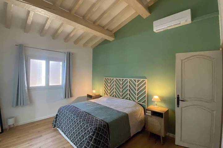 Location de vacances pour 8 personnes, avec balcon et jardin à Solliès-Pont - 2