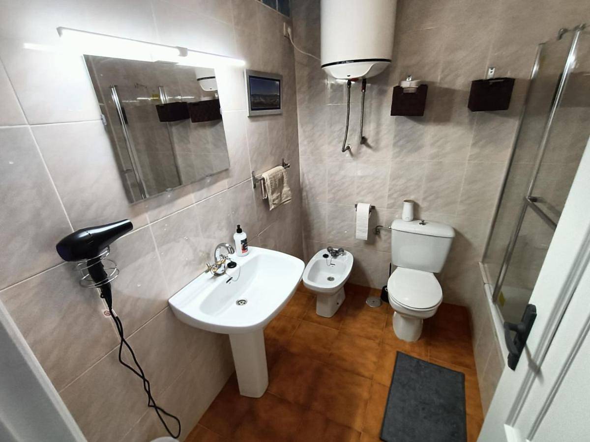 Four-Bedroom House in Rianjo, Rias Baixas