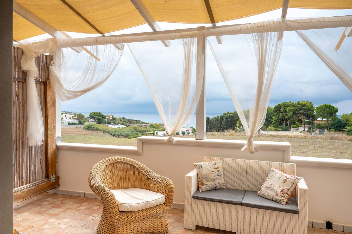 Maison de vacances "A casa di Pietro Due" avec vue sur la mer, jardin et Wi-Fi. in Leporano, Golfe de Tarente