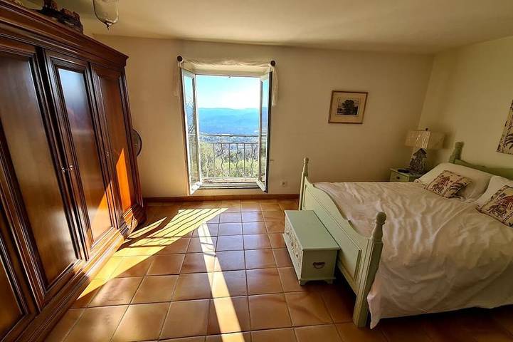 Villa pour 8 personnes, avec jardin, animaux acceptés à Montauroux - 2