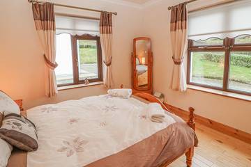 Cottage for 6 People in County Cork, Photo 2